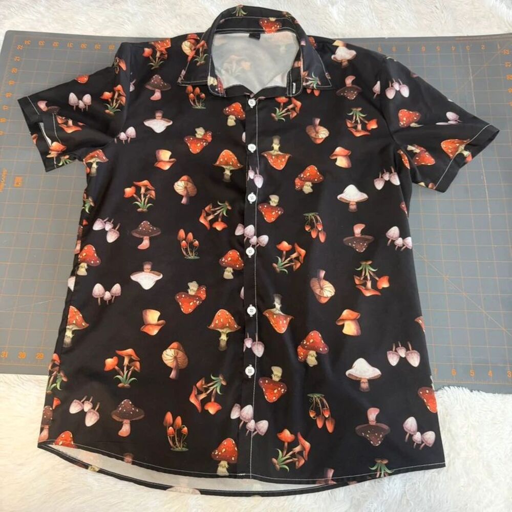 Men’s mushroom shirt light weight M button down